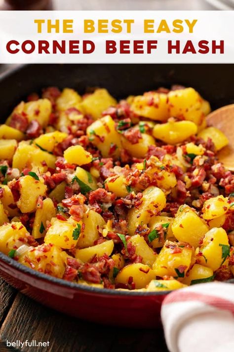 Using corned beef leftovers, onion, and potatoes, this easy homemade Corned Beef Hash and eggs recipe is a complete breakfast in 25 minutes! Corn Beef With Potatoes, Cornbeef And Hashbrowns, Homemade Corn Beef Hash, Corned Beef Hashbrowns, Homemade Corned Beef Hash, Beef Lunch Ideas, Cornbeef Hash, Corn Beef Hash, Easy Corned Beef