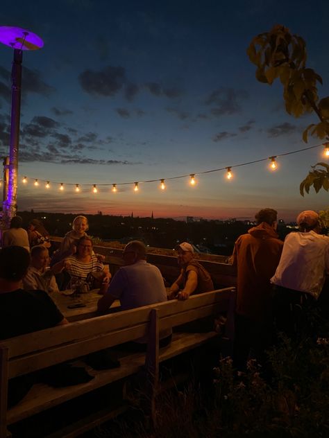 #rooftop #rooftopbar #sundown #love #aesthetic #summernights Rooftop Bar Aesthetic, Rooftop Aesthetic, Video Mood, Rooftop Party, My Daily Life, Love Aesthetic, Rooftop Bar, Comfort Characters, Summer Nights