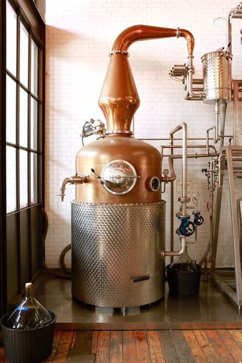 Oleson refers to the company's pot still as their "copper rocket ship." Oil Distiller, Whiskey Still, Liquid Lunch, Wheated Bourbon, Copper Pot Still, Brewery Design, Moonshine Still, Copper Still, Gin Distillery