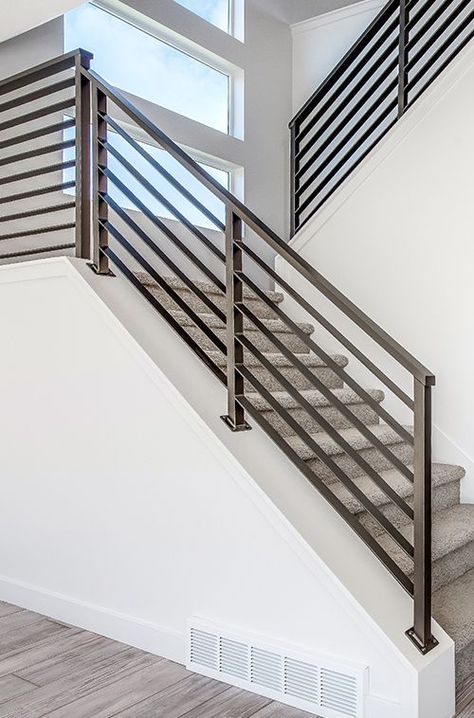 Reling Design, درابزين السلم, Case Minecraft, درج السلم, Steel Railing Design, Interior Stair Railing, Modern Stair Railing, Staircase Railing Design, Handrail Design