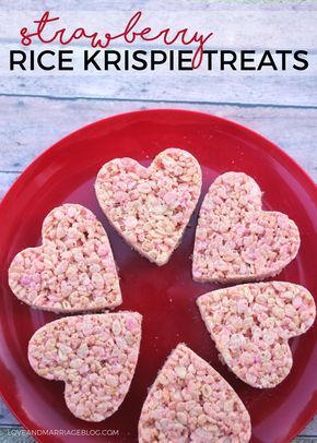 Strawberry Valentine Rice Krispie Treats - valentine's day recipe Valentine Rice Krispie Treats, Keto Valentines, Valentine Dessert, Valentine Strawberries, Diet Lunch, Valentines Recipes Desserts, Strawberry Mousse, Krispy Treats, Cereal Treats