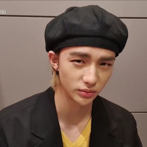 Side Picture Face, Hyunjin Memeable, Skz Memeable, Skz Memeable Face, Memeable Face, Side Picture, You Deserve The World, Skz Hyunjin, A Love So Beautiful