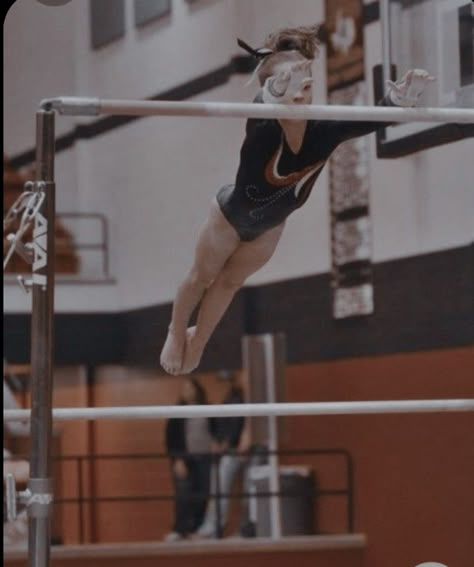 Gymnastics Bars Aesthetic, Gymnast Photoshoot, Gymnastics Wallpapers, Gymnastics Pics, Gymnastics Aesthetic, Gymnastics Wallpaper, Gymnastics Images, Gymnastics Drills, Gymnastics Quotes