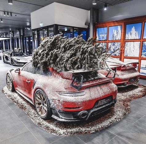 Christmas Car Wallpaper, Porsche Christmas, Christmas Cars, Cars Porsche, Car Christmas, Best Jdm Cars, Tech Art, Christmas Car, Porsche Cars