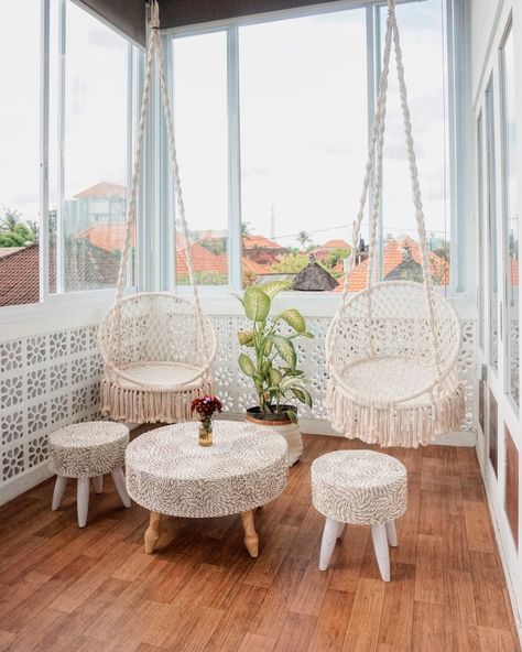 Diy Hanging Chair, Macrame Hanging Chair, Glam Bedroom Decor, Hanging Chair From Ceiling, Macrame Swing, Indoor Hammock, Macrame Home Decor, Hanging Egg Chair, Macrame Wall Hanging Diy