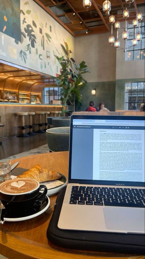 Coffee Study, Study Cafe, Coffee Shop Aesthetic, College Aesthetic, Cute Cafe, Work Motivation, Study Motivation Inspiration, Aesthetic Coffee, Studying Inspo