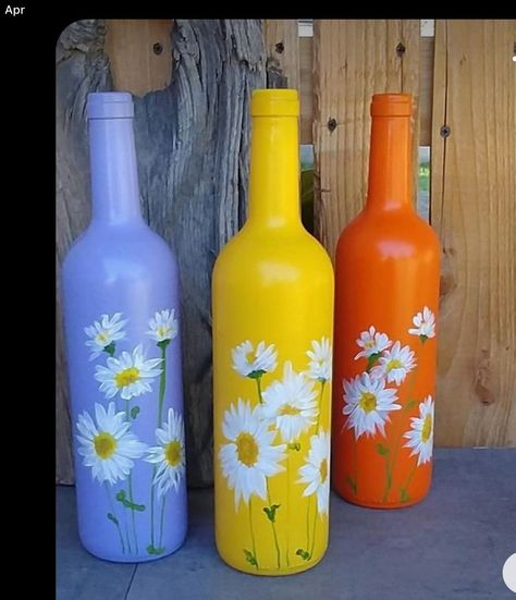 Glass Bottle Decor Ideas, Wine Bottles In The Garden, Wine Bottle Crafts With Lights, Bottles In The Garden, Crafts With Lights, Bottle Art Projects, Glass Bottle Decor, Painted Glass Bottles, Hand Painted Wine Bottles