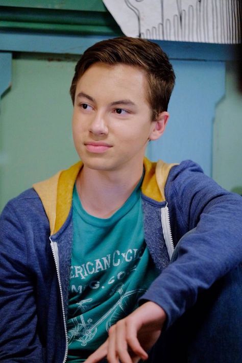 Hayden Byerly {Jude Adams-Foster} The Fosters Jude, Stef And Lena, Hayden Byerly, Teri Polo, He Has A Girlfriend, Good Trouble, I'm Single, In Smile, Foster Family