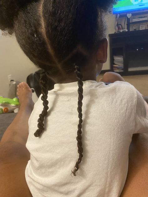 Two strand twist using rubberbands, geometric parting pattern Two Strand Twists Boys, Two Strand Twist Toddler Boys, Two Strand Twist Kids Girl Hairstyles, Boys 2 Strand Twist, Boy Braids Hairstyles, Baby Boy Hairstyles, Two Strand Twists, Havana Twist, Braids For Boys