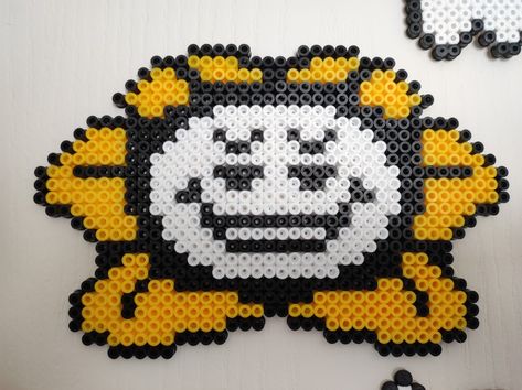 Flowey undertale perler bead 🌼 Undertale Perler Beads, Bead Ideas, Perler Bead Patterns, Perler Bead, Bead Patterns, Hama Beads, Perler Beads, Bead Art, Beading Patterns