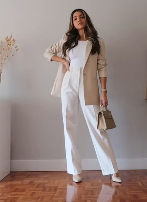 Samantha Guerrero Style, Samantha Guerrero Outfits, Samantha Guerrero, Suits For Women Prom, Dinner Outfits Casual, Professional Fits, Neutral Color Outfits, School Ootd, Dress Pants Outfits