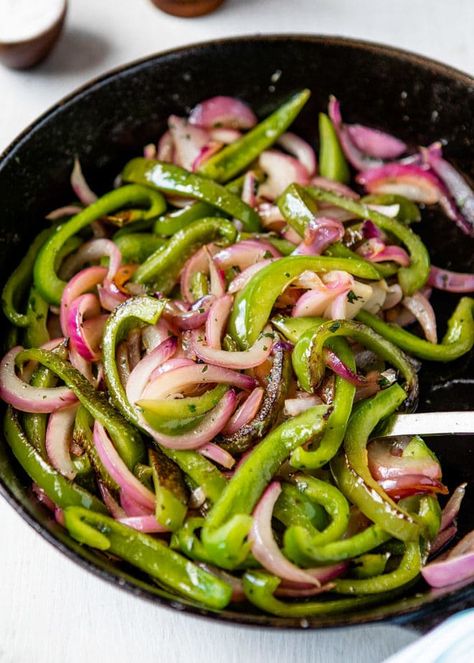 An easy recipe for grilled Fajita Veggies, just like they make at the Chipotle restaurant. Colorful, tender-crisp, and healthy, these grilled veggies are ready in minutes. And you can add in your other favorite vegetables, too! Chipotle Restaurant, Fajita Veggies, Chipotle Copycat Recipes, Grilled Peppers And Onions, Meatless Dinners, Chipotle Copycat, Chipotle Recipes, Chipotle Burrito, Copycat Chipotle