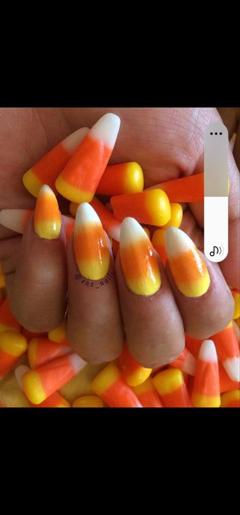 Pumpkin Pie Nail Designs, Halloween Candy Corn Nails, Candy Corn Nail Art, Corn Nail Art, Corn Nails, Disney Halloween Nails, Candy Corn Nails, Halloween Candy Corn, Halloween Nail