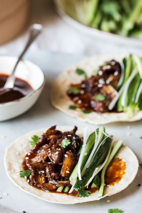 Mock Duck Recipe, Vegan Duck, Mock Duck, Duck Pancakes, Restaurant Classic, Moo Shu, Lazy Cat Kitchen, Jackfruit Recipes, Mallard Ducks