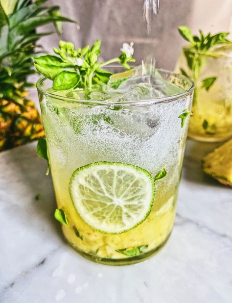 Category: Drinks - Carolina Gelen Pineapple Basil, Gin Drink Recipes, Pineapple Cocktail, Tonic Recipe, Gin Recipes, Slice Of Lime, Summer Cocktail, Tonic Water, Dry Gin