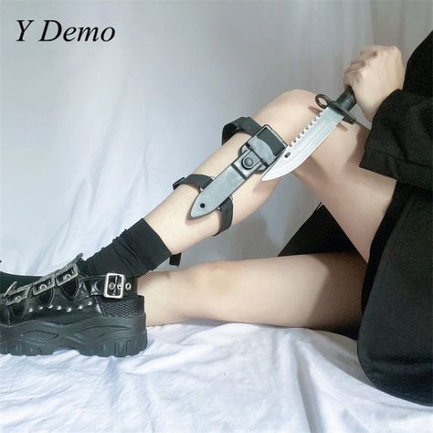 Techwear Harness, Cybergoth Outfits, Techwear Accessories, Goth Stores, Techwear Women, Black Techwear, Medieval Belt, Leg Harness, Gothic Shoes