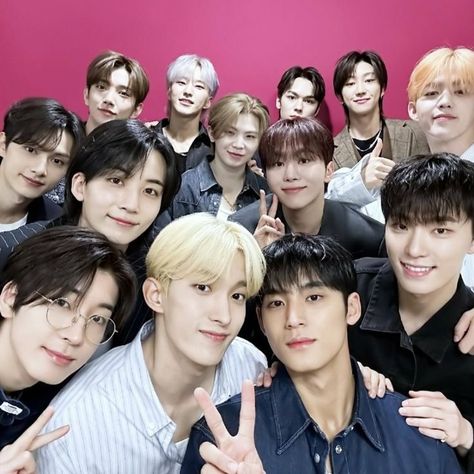 Seventeen Ot13 Icon, Seventeen Icons Ot13, Seventeen Ot13, Seventeen Going Seventeen, Photo Card Template, Cut Photo, Going Seventeen, Seventeen Wallpapers, Traditional Korean