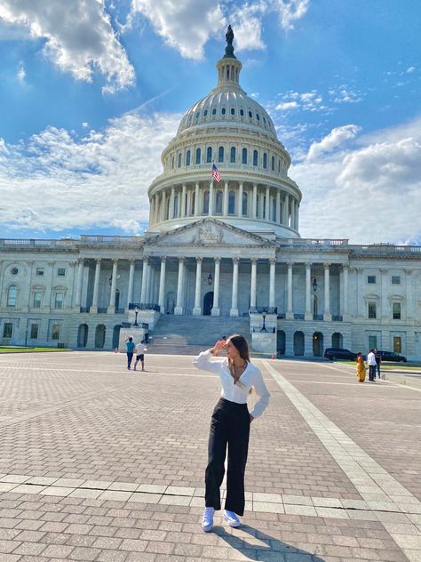 Washington Monument Picture Ideas, Washington Photo Ideas, Washington Dc Photo Ideas, Washington Dc Picture Ideas, Dc Aesthetics Washington Dc, Columbia Trip, Washington Dc Aesthetic, Washington Dc Outfit, Cap Pics