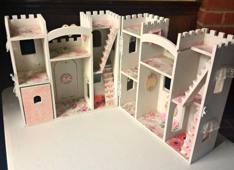 Shabby Castle 13 Barbie Castle, Castle Dollhouse, Castle Crafts, Wooden Castle, Toy Castle, Diy Barbie House, Castle Painting, Cardboard Box Crafts, Doll House Plans