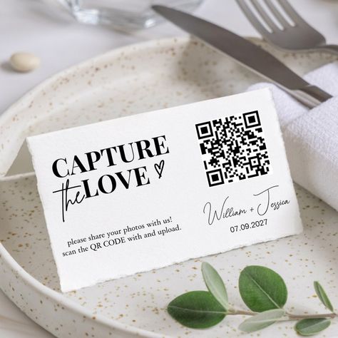 With this Script Capture The Love QR code Wedding Photo Share QR code Pedestal Sign, you may enhance your wedding memories. This exquisitely made sign adds a touch of refinement to your special day with its elegant lettering. Add your wedding date and names to make it uniquely yours. Perfect as a memento or for gift tables or reception tables. Qr Code Centerpiece, Individual Notes For Wedding Guests, Qr Code Thank You Card, Fun Wedding Signs, Signage For Weddings, Love Qr Code, Wedding Photo Sharing, Elegant Lettering, Qr Code Sign