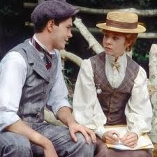 Anne of Green Gables: Season 1, Episode 2 - Rotten Tomatoes Anne Of Green Gables 1985, Jonathan Crombie, Diana Barry, Megan Follows, Couples Kiss, Road To Avonlea, Anne Of Avonlea, Gilbert And Anne, Country Summer