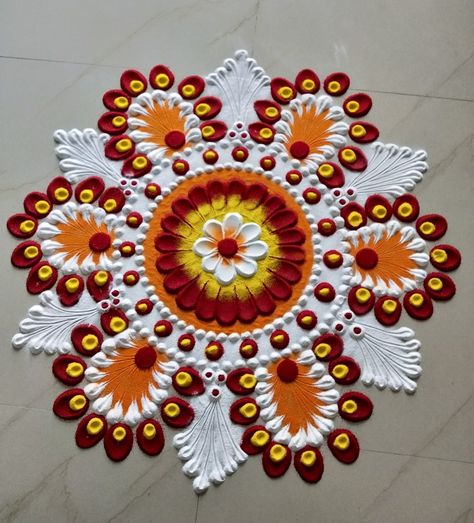 Bengali Rangoli, Aesthetic Rangoli, Diwali Vibes, Diwali 2024, Rangoli Designs For Competition, Easy Rangoli Designs Videos, Border Rangoli, Very Easy Rangoli Designs, File Decoration Ideas