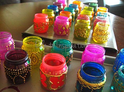 Ramadan countdown with baby food jar lanterns. Very warm and inviting idea. #ramadan #crafts Arabian Party, Arabian Nights Party, Aladdin Party, Jasmine Party, Baby Food Jar Crafts, Jars Diy, Moroccan Party, Moroccan Theme, Indian Theme