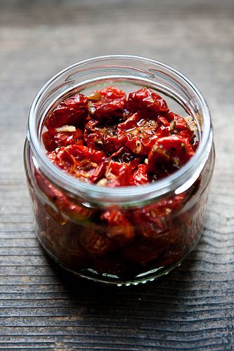 Oven dried cherry tomatoes | Flickr - Photo Sharing! Dried Cherry Tomatoes, Oven Dried Tomatoes, Dehydrated Food, Dried Cherries, Dried Tomatoes, Roasted Tomatoes, Canning Recipes, Sun Dried Tomato, Fruits And Veggies