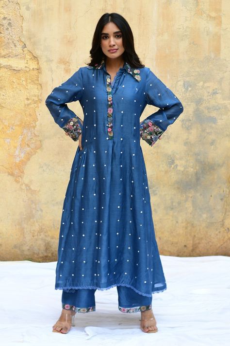 Buy Blue Pure And Handwoven Banarasi Silk With Polka Dot Kurta & Palazzo Set For Women by Niti Bothra Online at Aza Fashions. Kurta Designs Women Casual, Niti Bothra, Organza Collar, Kurta And Pants, Simple Kurti, Ombre Fashion, Outfits Dresses, Palazzo Set, Suits Design