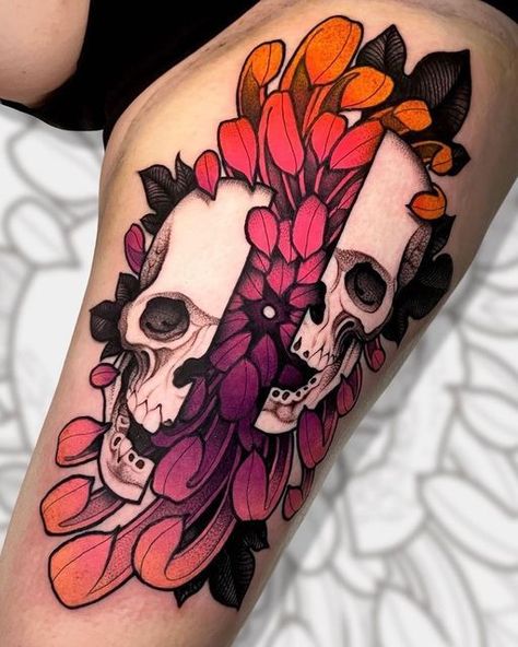 Neotraditional Pinup Tattoo, Japanese Neotraditional Tattoo, Color Leg Tattoos, Black And Color Tattoo, Cute Color Tattoos, Neo Traditional Flowers, Flower Tattoo Leg, Color Tattoo Sleeve, Tattoos With Color