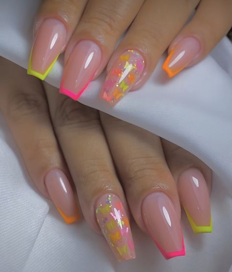 Classy Gel Nails, Nail Tip Designs, Work Nails, Acrylic Nails Coffin Short, Colorful Nail Designs, Trendy Nail Design, Rainbow Nails, Neon Nails, Cute Nail Designs