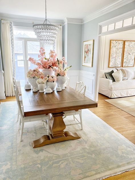 Cottage Inspired Dining Room, French Country Formal Dining Room, Powder Blue Dining Room, Coastal Grandma Dining Room, French Blue Dining Room, Grandmillennial Dining Room, Pretty Dining Rooms, House Design Dining Room, Blue Formal Dining Room