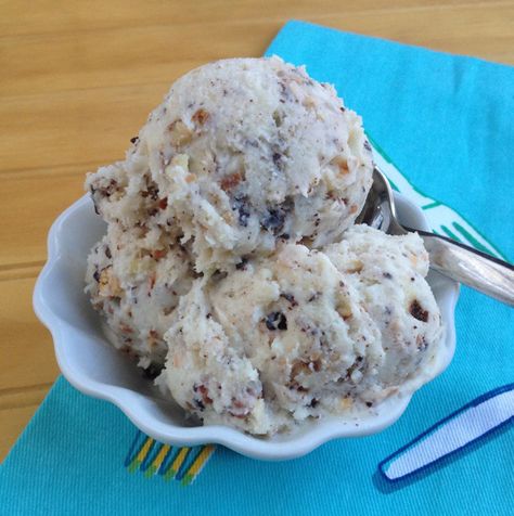 Almond Joy Ice Cream Recipes, Almond Joy Ice Cream, Kitchen Aid Ice Cream Recipes, Homemade Ice Cream Recipes Machine, Kitchen Aid Ice Cream, Cream Sauces, Ice Cream Sauce, Ice Cream Recipes Machine, Chocolate Ice Cream Recipe