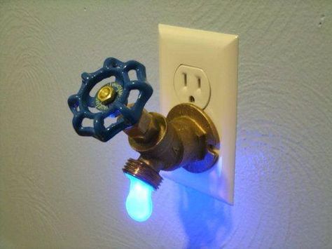 LOve this nightlight. Outdoor Faucets, Led Faucet, Deco Originale, Room Deco, Cute Bedroom Decor, Room Makeover Inspiration, Cute Room Decor, Yellow Light, Room Inspiration Bedroom