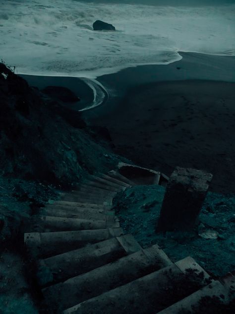 Shipwreck Aesthetic Dark, Ghost Ship Aesthetic, Sea Of Ruin Pam Godwin Aesthetic, Curious Tides Aesthetic, Deserted Island Aesthetic Dark, Haunted Island Aesthetic, Ocean Castle Aesthetic, Sea Cliff Aesthetic, Sea Witch Aesthetic Dark