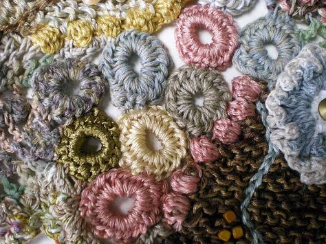 Crochet Freeform, Knitwear Inspiration, Form Crochet, Surface Decoration, Crochet Creations, Freeform Crochet, Crochet Cross, Crochet Art, Felt Art