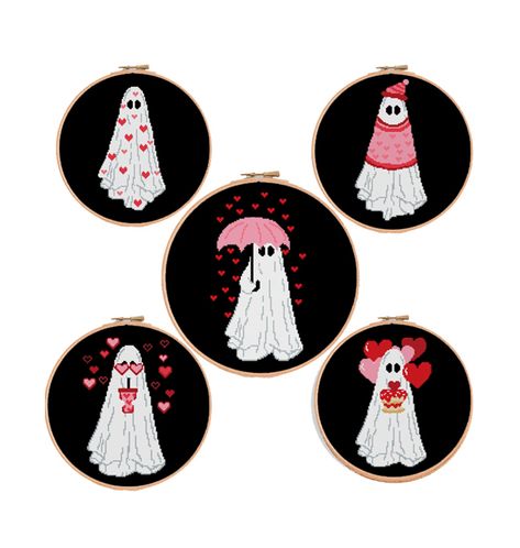 Alternative Cross Stitch, Spooky Cross Stitch, Ghost Cross Stitch, Dmc 2, Love Cross Stitch, Holiday Cross Stitch Patterns, Easy Cross Stitch, Halloween Cross Stitch Patterns, Holiday Cross Stitch