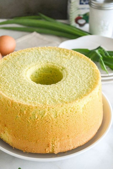 No-Fail Pandan Chiffon Cake, Easy Step-by-Step Recipe | foodelicacy | Bloglovin’ Icing Brownies, Pandan Chiffon Cake, Chiffon Cake Recipe, Pandan Cake, Brownies Cupcakes, Brownie Cupcakes, Cake Easy, Asian Flavors, Egg Whisk