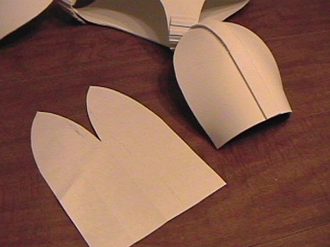 Suit Of Armor Diy Cardboard, Diy Storm Trooper Costume, Stormtrooper Armor Template, Foam Armour Pattern, Stormtrooper Costume, Cardboard Stormtrooper Helmet, Armor Diy, Stormtrooper Armor, Origami Hat