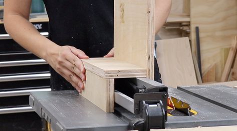 Adjustable Tenoning Jig Tenon Jig, Table Saw Sled, Table Saw Jigs, Using A Router, Forstner Bit, Slide Box, Woodworking Joinery, Shop Projects, Workshop Design