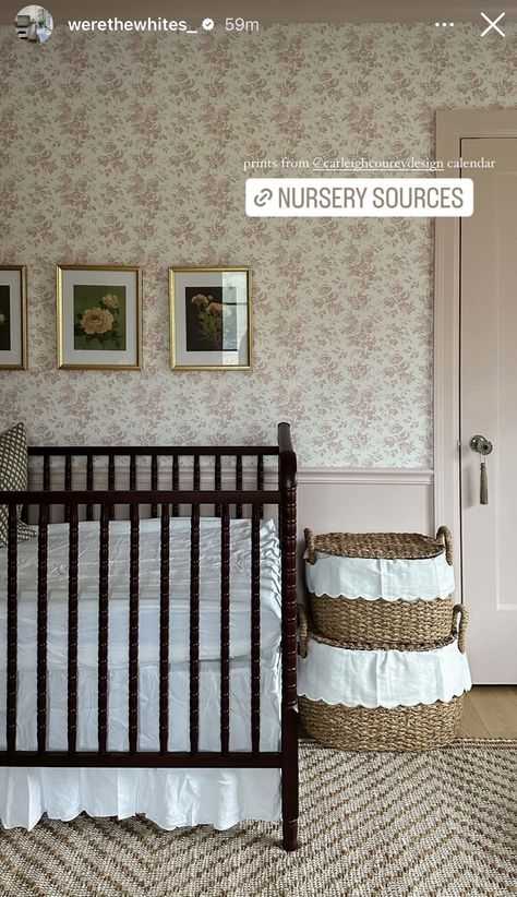 White Home Design, Apartment Nursery, Blush Wallpaper, Nursery Room Design, Baby Room Inspiration, Nursery Room Inspiration, Girl’s Room, Baby Room Design, Nursery Baby Room