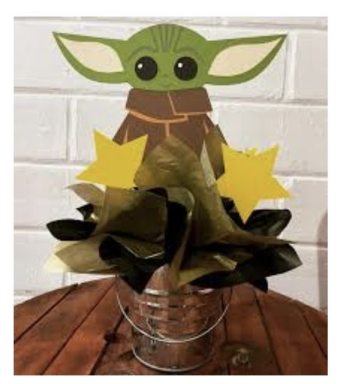 Yoda Centerpieces Diy, Mandalorian Centerpiece Ideas, Grogu Centerpiece, Baby Yoda Centerpieces, Baby Yoda Baby Shower Ideas, Star Wars Balloons, Star Wars Party Decorations, Baby Joda, Star Wars Themed Birthday Party