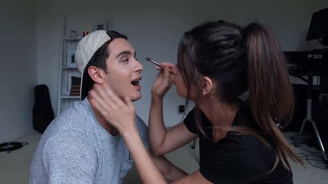 Doing Makeup On Someone Else Couple, Gf Doing Makeup On Bf, Doing Each Other Makeup, Doing His Makeup Couple, Gazing Into Each Others Eyes Couple, Eye Gazing Couple, Jess And Gabe, Gabriel Conte, Jess Conte