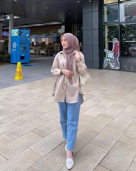 Hijabi Casual, Simple Outfits Hijab, Hijabi Casual Outfits, Outfit Ngampus, Hijab Sport, Ootd Korean Style, Ootd Hijab Style, Tutorial Hijab Pashmina, Outfit Hijab Casual