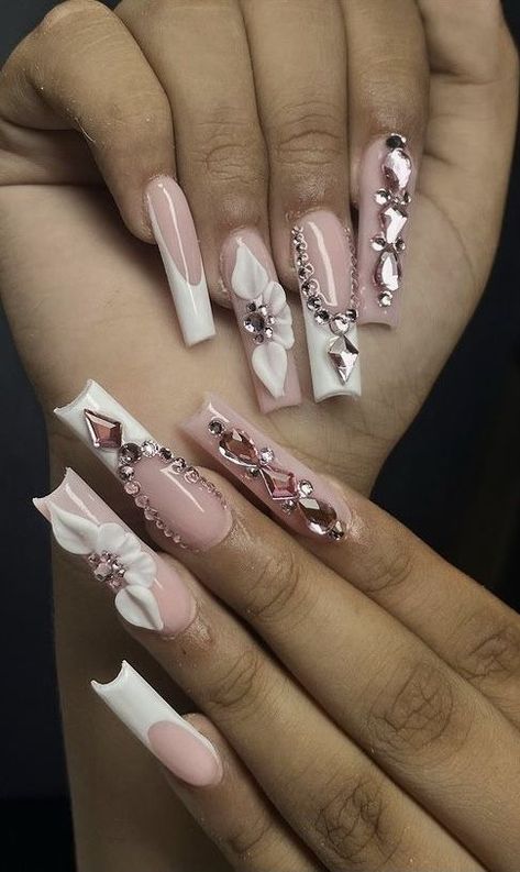 Prom Nail Ideas Rose Gold, Quince Nails Blush Pink, Heart Gems Nails, Pink Quince Nails Short Simple, Rose Gold Nails Acrylic For Quince, Rose Gold Quince Nails, 15 Nails Ideas, White Quince Nails, Pink And Gold Nails Acrylic