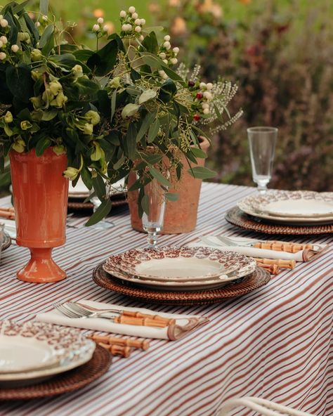 Our Holiday Tablescape Blog is now live! With the holiday season upon us, enjoy a few of our favorite tablescape ideas to get you through the holidays, stress free! 🤎 We offer assistance with curated experiences in addition to your interior design needs, feel free to inquire this holiday season! Link in bio. #holiday #tablescape #winter #thanksgiving #fall #christmas #interiordesign #family #friends Rattan Charger Plate, Rattan Charger, Linen Tableware, Luxury Tableware, Autumn Table, Holiday Tablescapes, Ticking Stripe, Rustic White, Fine Linens