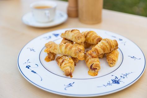 Pastries Recipes, Butter Puff Pastry, Ham And Cheese Croissant, Cheese Croissant, Ice Cream Bites, Savoury Snacks, Mini Croissants, Egg Wash, Ham And Cheese