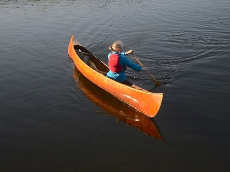 7 Canoe Strokes That Will Make You A Better Paddler - Paddling Magazine Whitewater Canoeing, Bow Drawing, Canoeing, Magazine Covers, Paddle Boarding, Life Savers, Easy Steps, Moving Forward, Easy Step