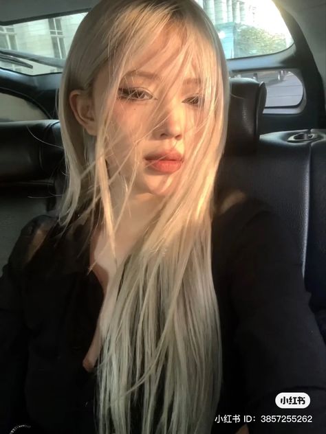 Douyin Girlfriend, Goblincore Style, Blonde Hair Korean, Hair Style Korea, Photoshoot Concept, Pretty Selfies, Blonde Girl, Ulzzang Girl