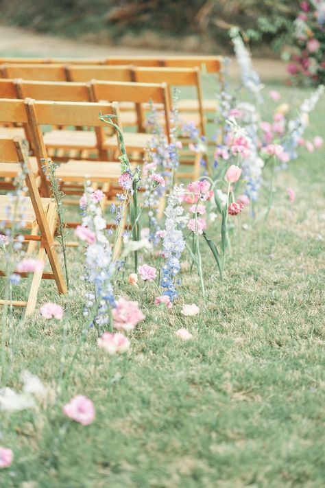 Runner Flowers Wedding, Whimsical Garden Wedding Aisle, Ceremony Arbor Ideas, Ground Aisle Flowers, Growing Aisle Flowers, Floral Pathway Wedding, Wedding Flower Walkway, Flowers Lining Aisle Wedding, Single Flower Aisle Wedding